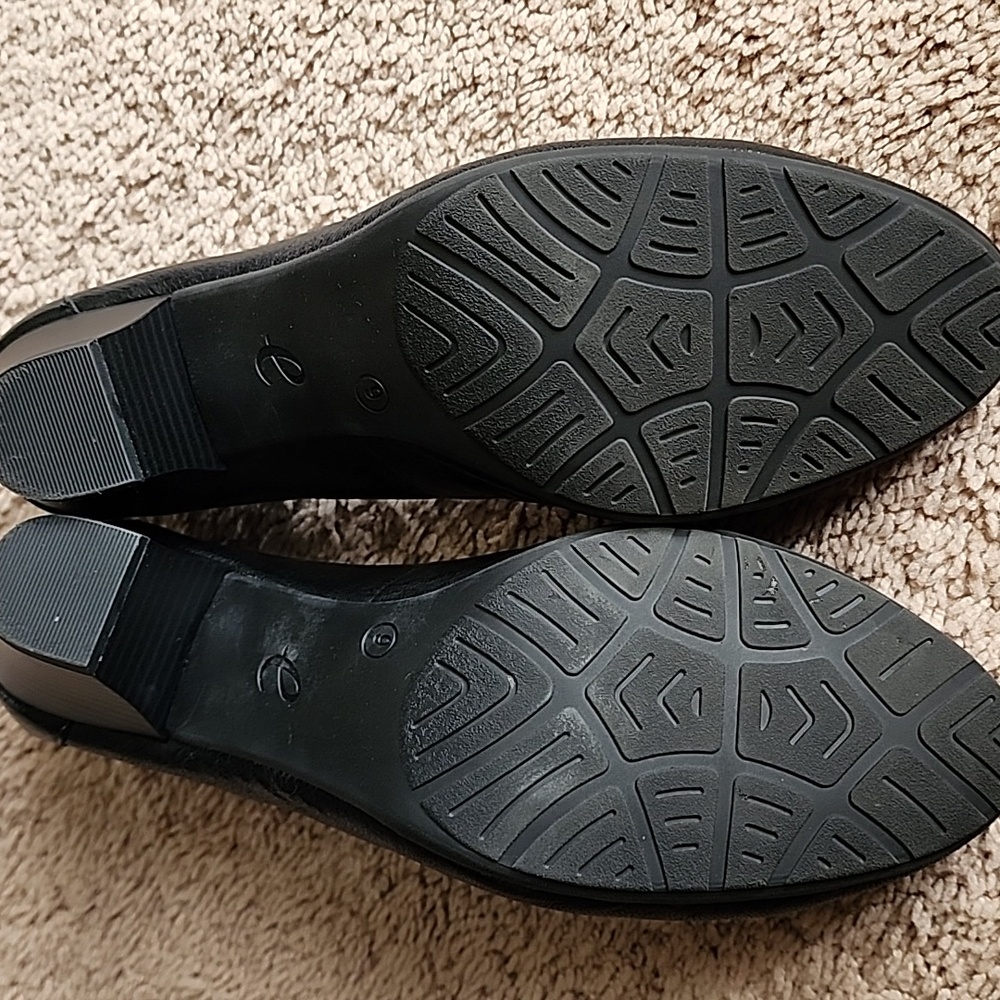 Black Women's Pumps 9 - Picture 6 of 8